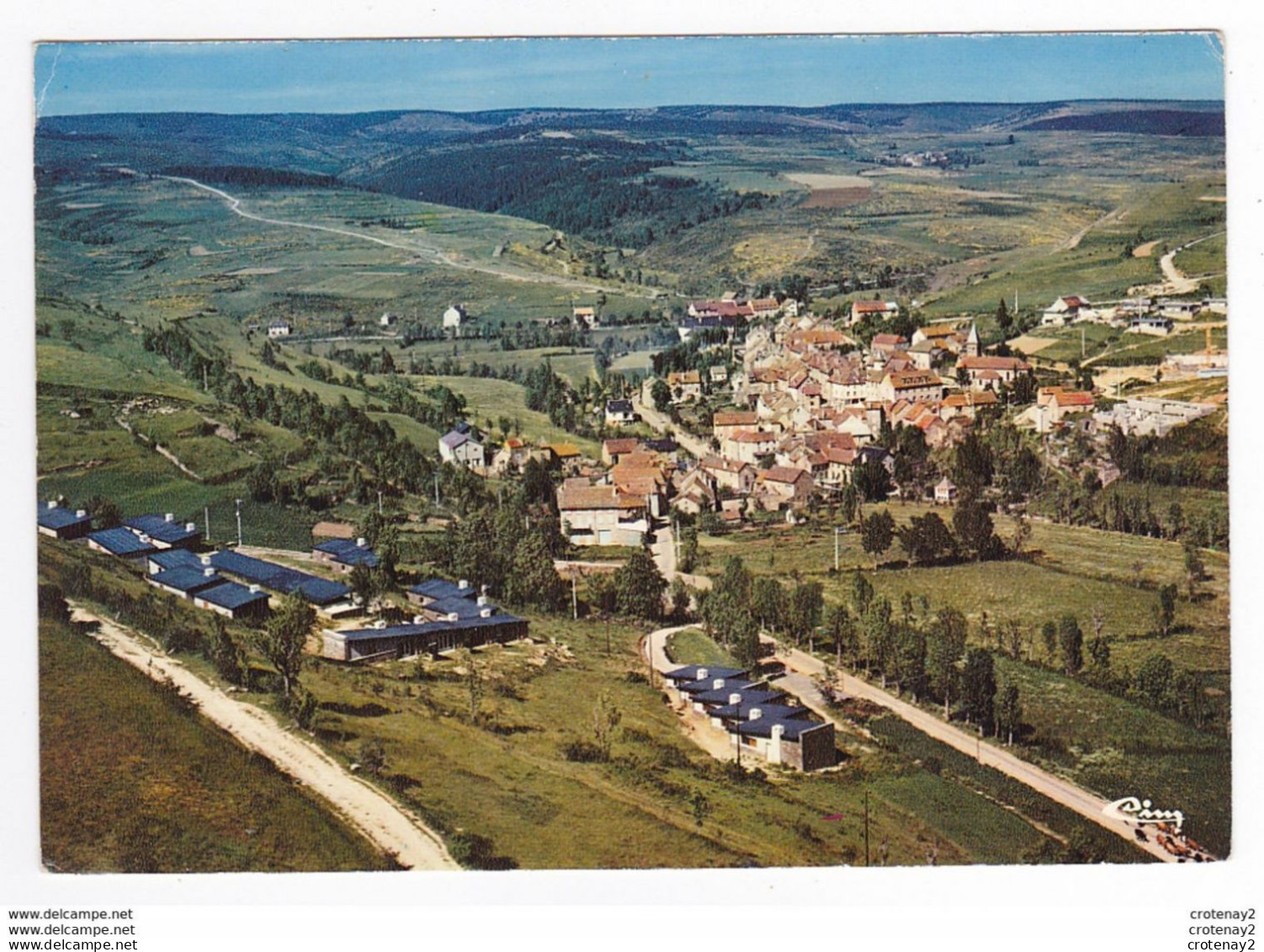 48 LE BLEYMARD Vue Générale Aérienne Hôtel De La Remise Village Vacances Constructions En Cours à Droite Grue VOIR DOS - Le Bleymard