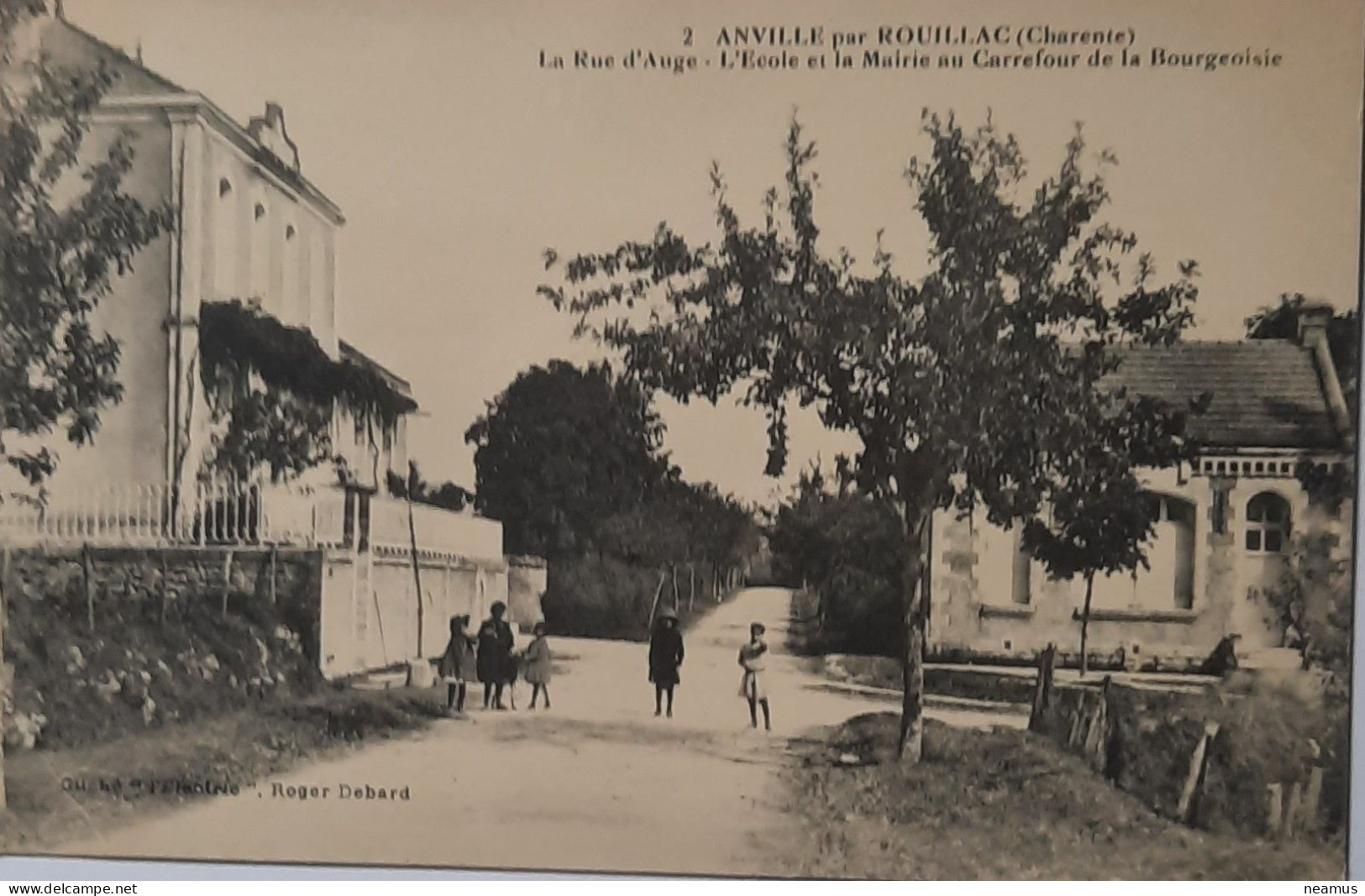 Rouillac Anville Ecole Et Mairie Rue D'Auge - Rouillac