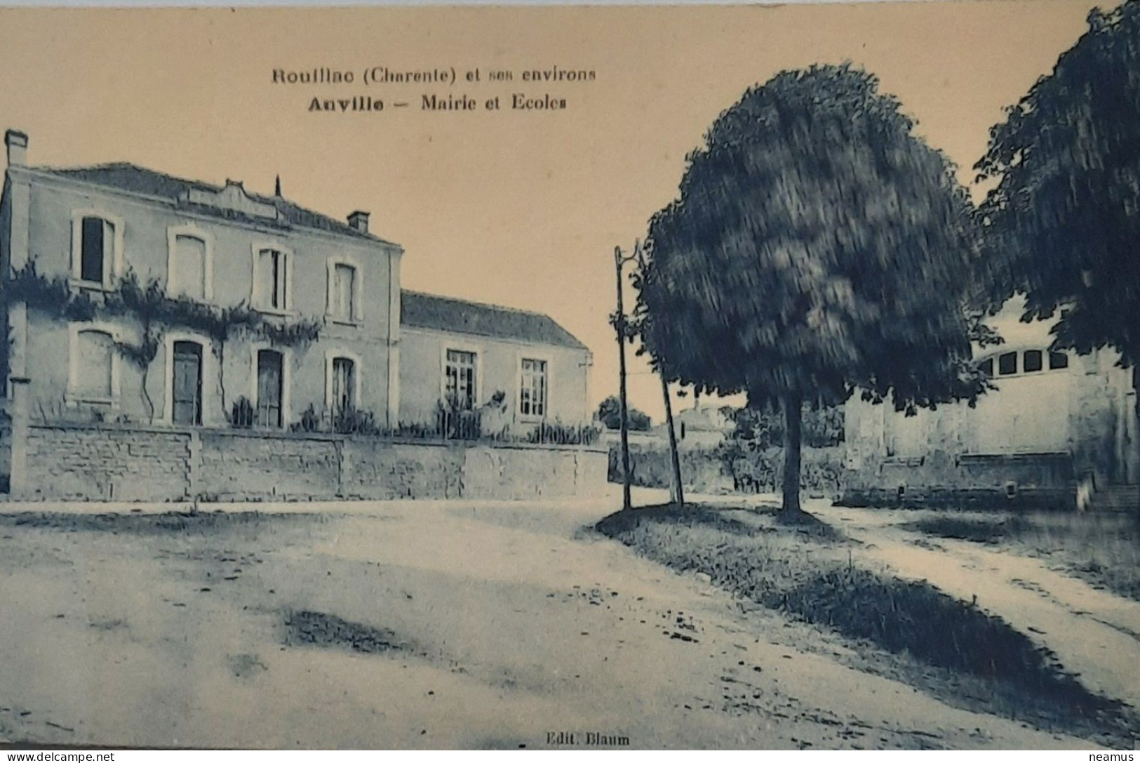 Rouillac Anville Ecole Et Mairie - Rouillac