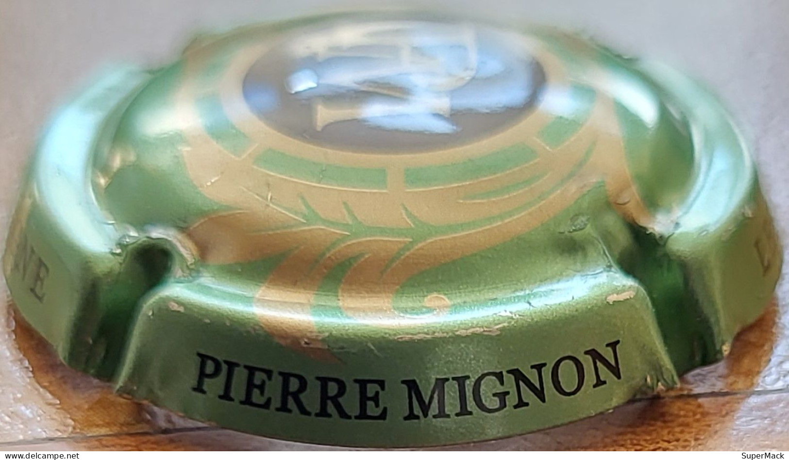 Capsule Champagne Pierre MIGNON Série Initiales, Vert Pâle & Noir Nr 136e - Mignon, Pierre