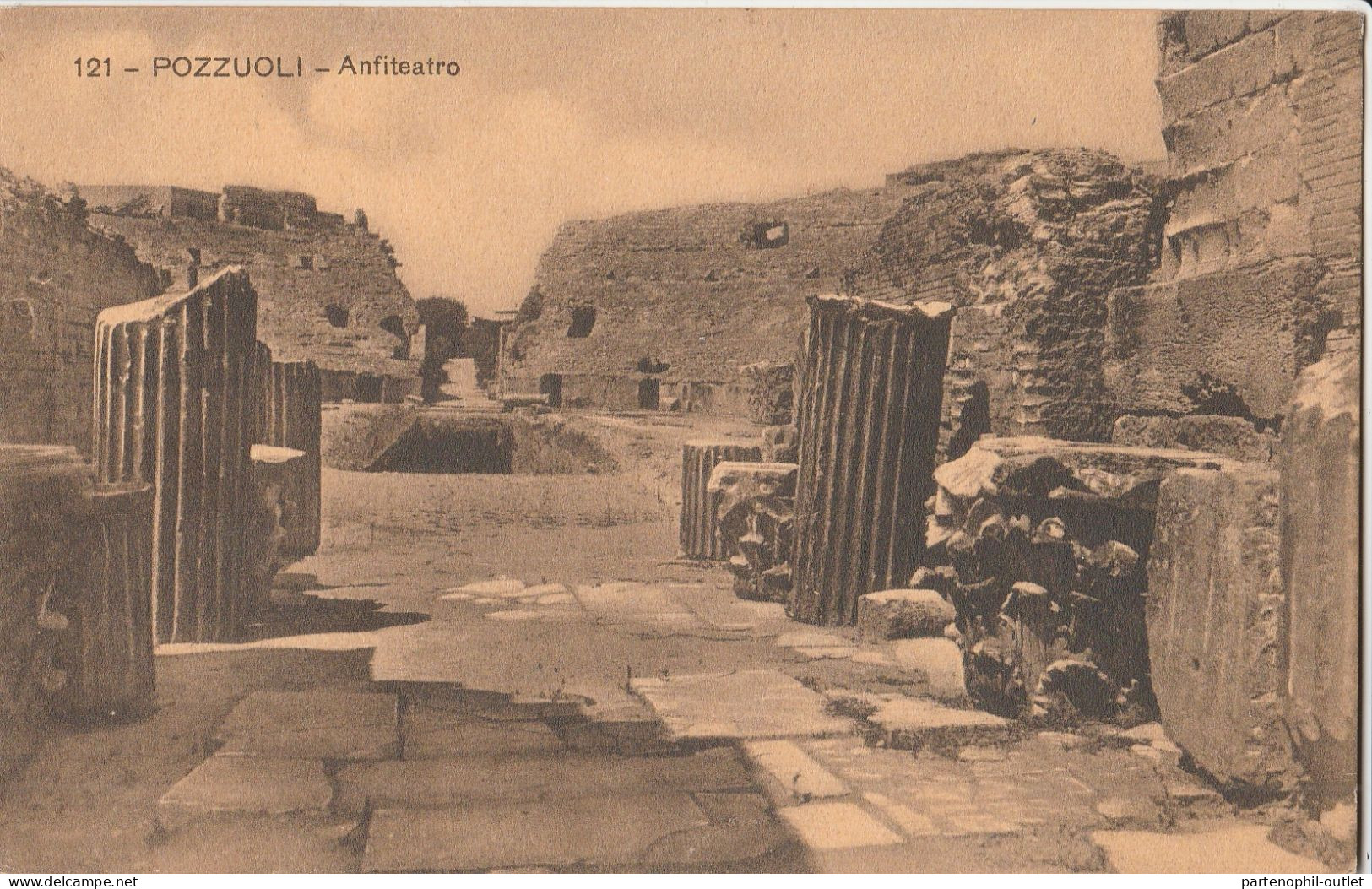 Cartolina - Postcard /   Non Viaggiata  /  Pozzuoli -  Anfiteatro. - Pozzuoli