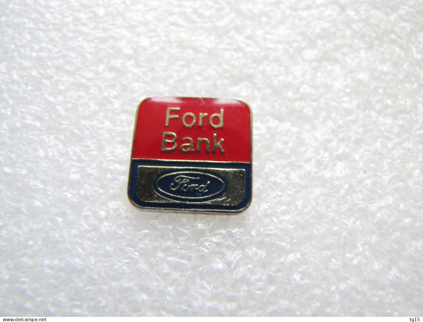 PIN'S    FORD  BANK - Ford