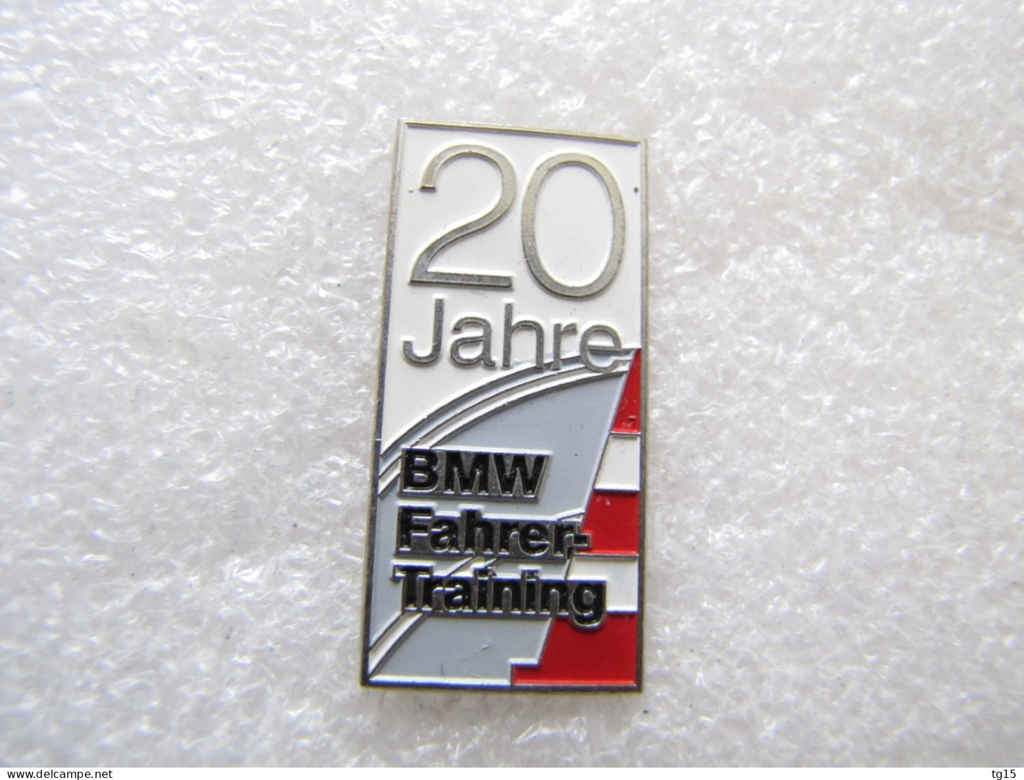 PIN'S    BMW   20 JAHRE  BMW  FAHRER TRAINING - BMW