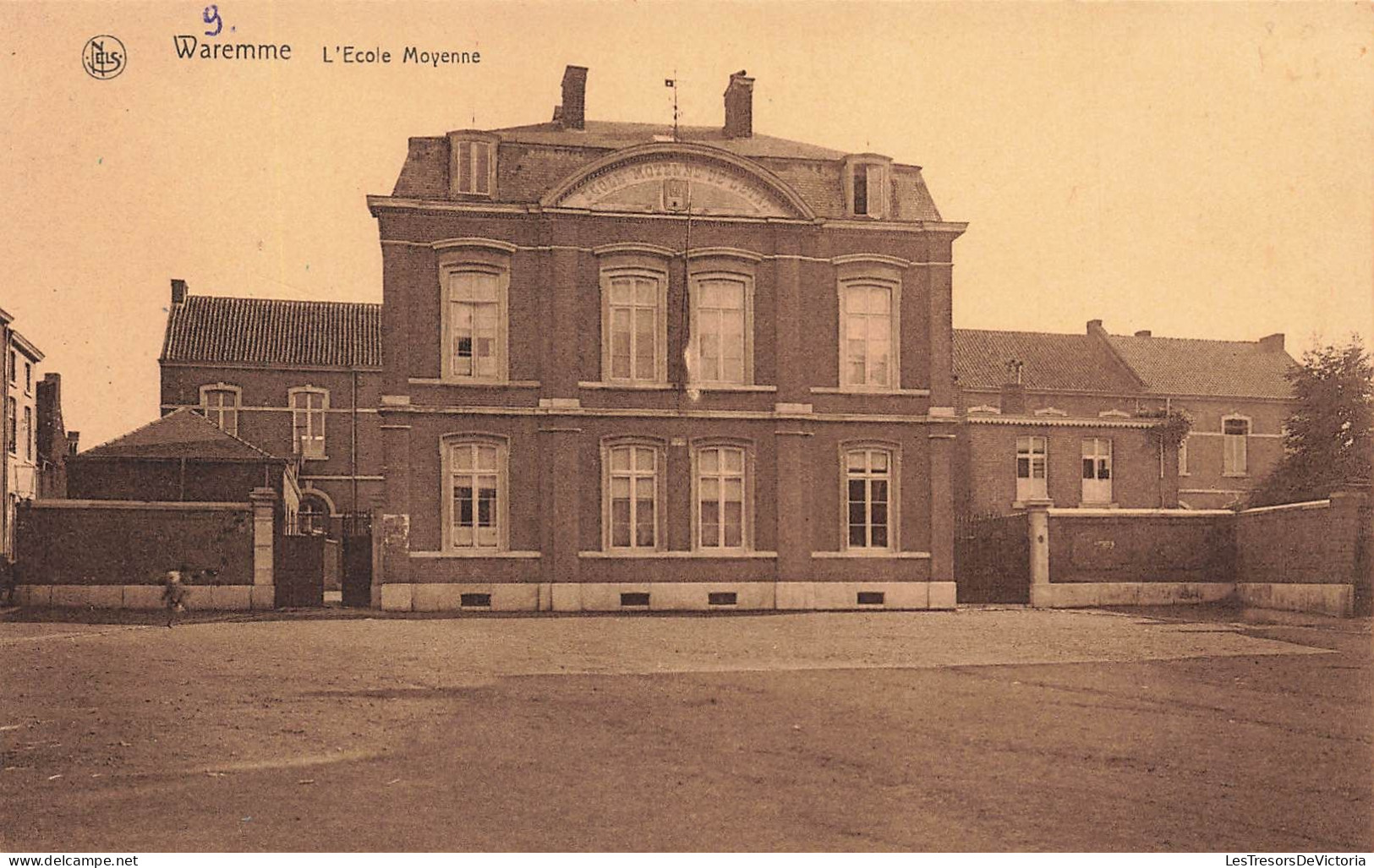 BELGIQUE - Waremme - Vue Sur L'école Moyenne - Vue Générale à L'extérieur - Carte Postale Ancienne - Borgworm