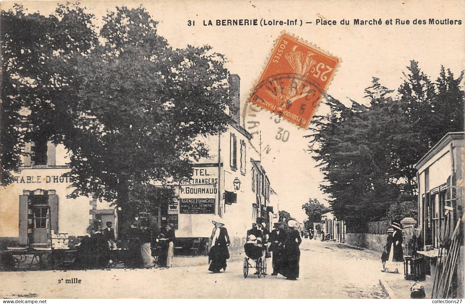 44-LA-BERNERIE- PLACE DU MARCHE ET RUE DES MOUTIERS - La Bernerie-en-Retz