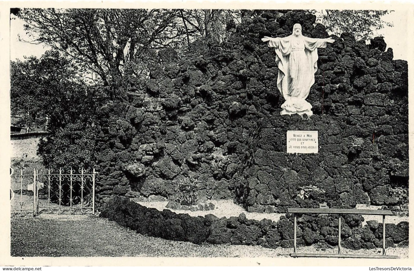 BELGIQUE - Welkenraedt - Vue Sur L'église - Statue De Sacré Cœur - Vue Générale - Carte Postale Ancienne - Welkenraedt