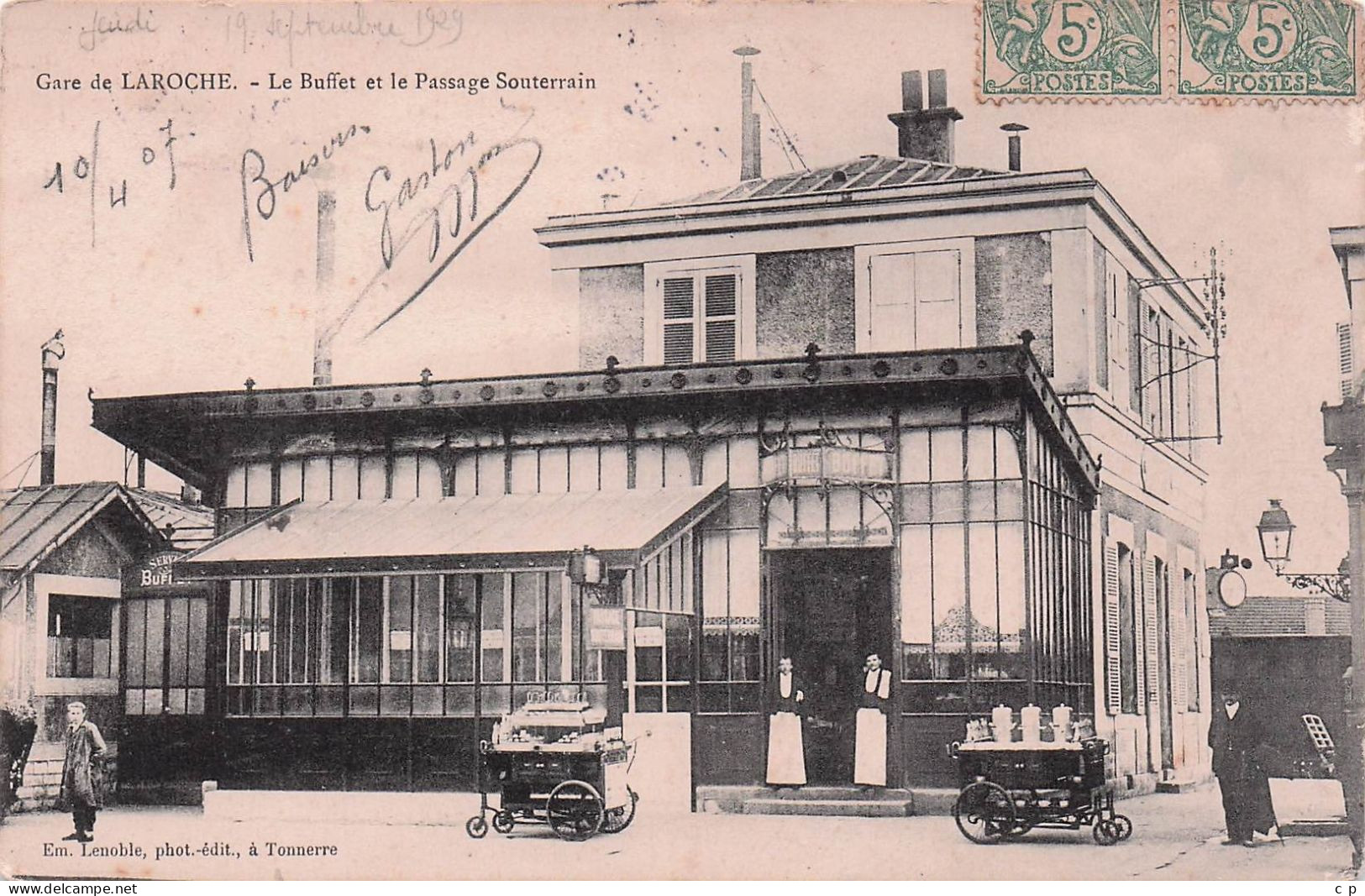 Laroche   -  Gare -  Buffet - Passage Souterrain   CPA °Jp - Laroche Saint Cydroine