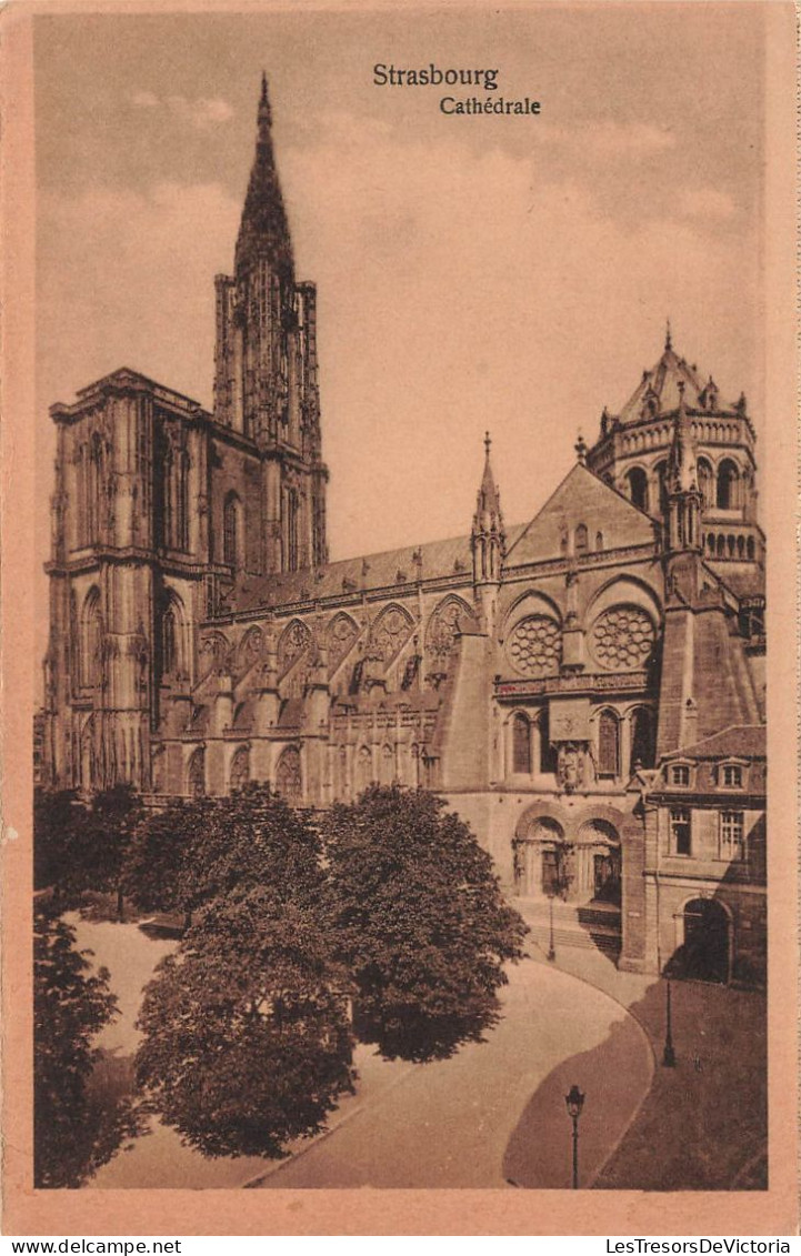 FRANCE - Strasbourg - Vue Générale De La Cathédrale - Carte Postale Ancienne - Straatsburg