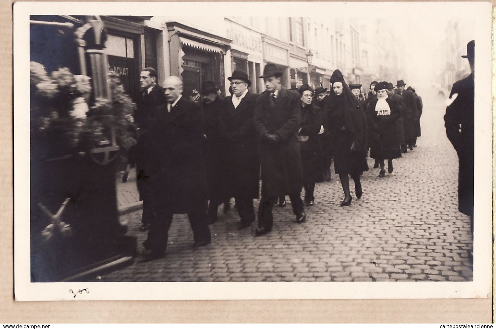 17996 / ⭐ ◉ BRUXELLES Brussel 13.12.1943 Défilé Funèbre Famille Rue Ville Enterrement Grand Mère CHATTEN  - Feste, Eventi