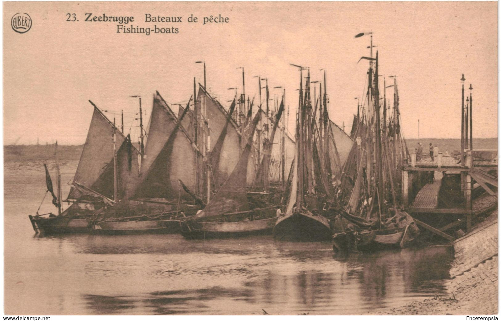 CPA Carte Postale  Belgique Zeebrugge  Bateaux De Pêche   VM78207 - Zeebrugge