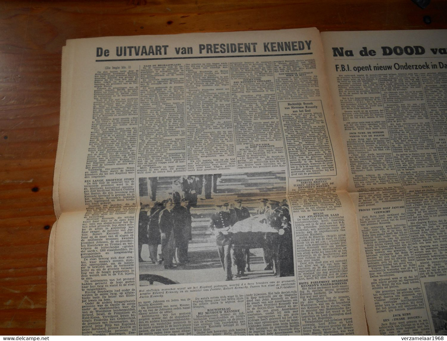 De Moord op : PRESIDENT KENNEDY , origenele krantknipsels uit : 1963 -- ( ismo 21 )