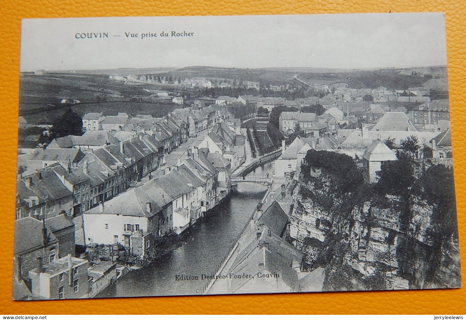 COUVIN  -   Vue Prise Du Rocher - Couvin