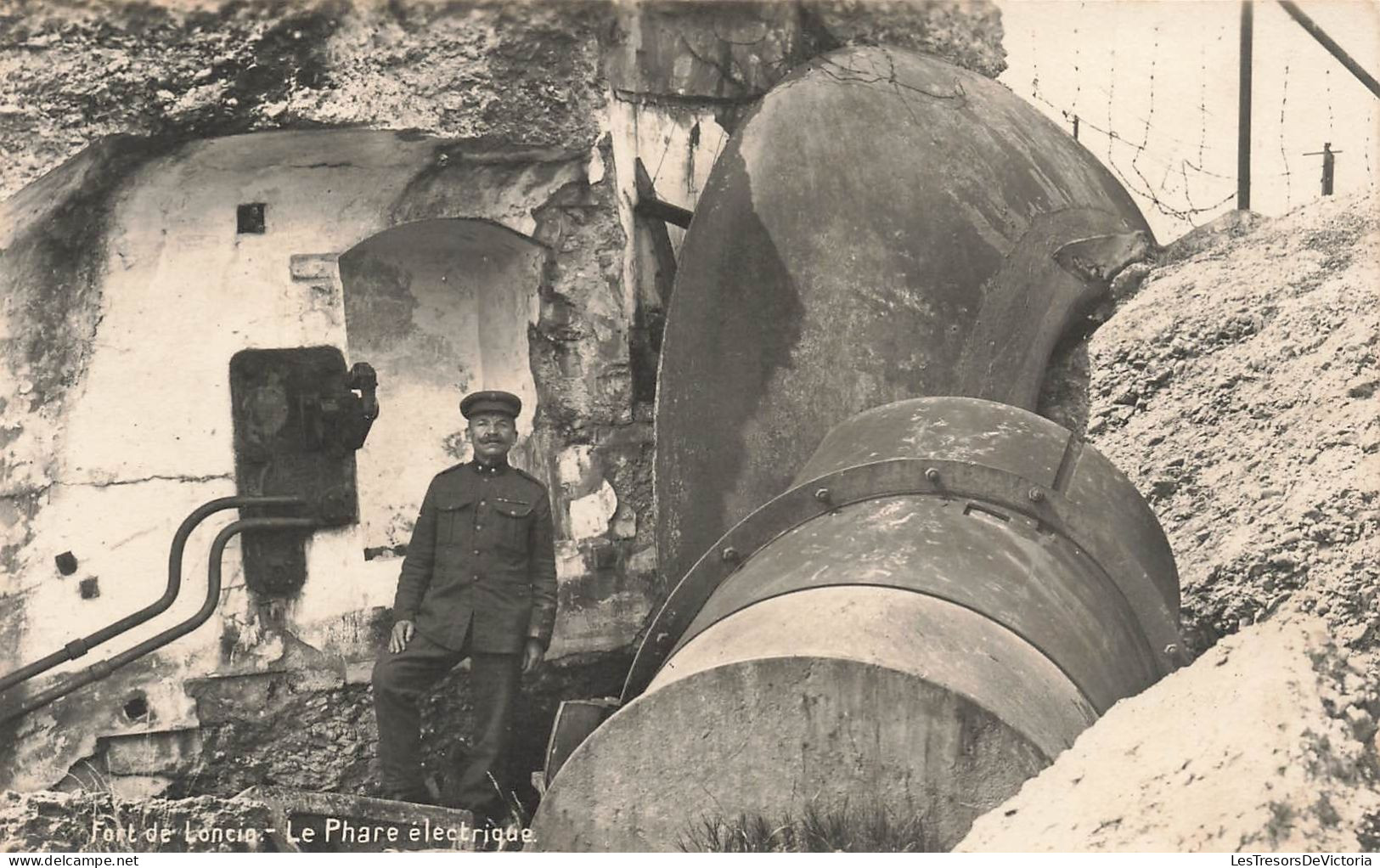 BELGIQUE - Fort De Loncin - Vue Sur Le Phare électrique - Un Homme - Carte Postale Ancienne - Ans