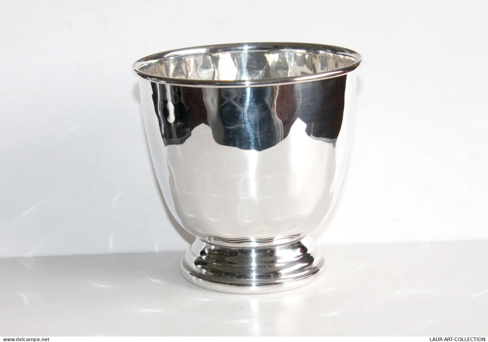 JOLI ANCIEN SEAU A GLACE, GRAND BOL, COUPE, TIMBALE En METAL ARGENTÉ Et MARTELÉ / ART DE LA TABLE & DECORATIF (1102.24) - Silverware