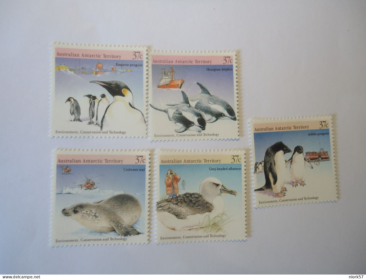 AUSTRALIAN ANTARTIC MNH 5  STAMPS  PENGUINS - Pingouins & Manchots