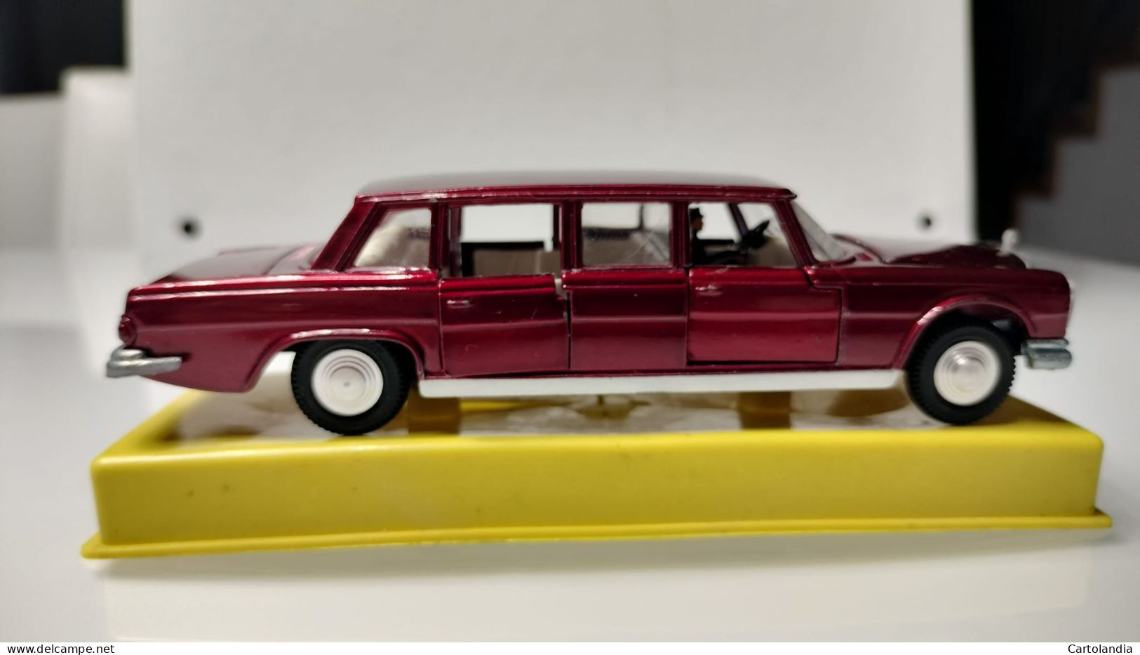 DINKY TOYS MERCEDES-BENZ 600 LIMO (COD. 128) 1:43 - Andere & Zonder Classificatie