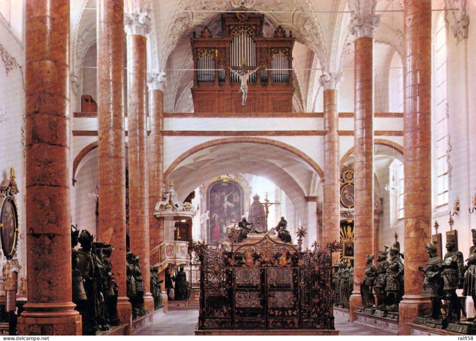 2 AK Österreich - Tirol * Die Hofkirche In Innsbruck - Grabmal Kaiser Maximilian I. Und Blick Zur Orgel * - Innsbruck