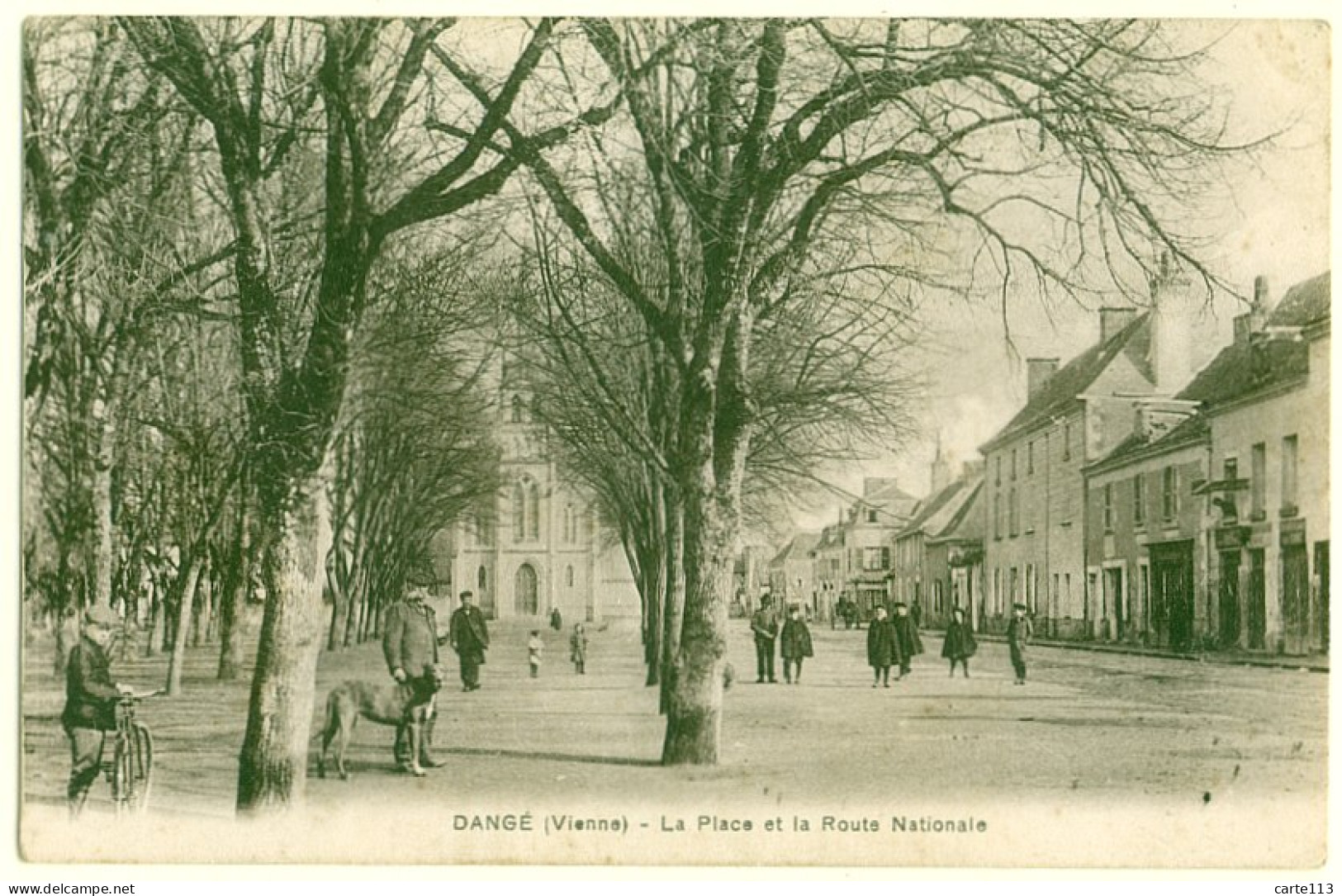 86 - B15530CPA - DANGE - La Place Et La Route Nationale - Très Bon état - VIENNE - Dange Saint Romain