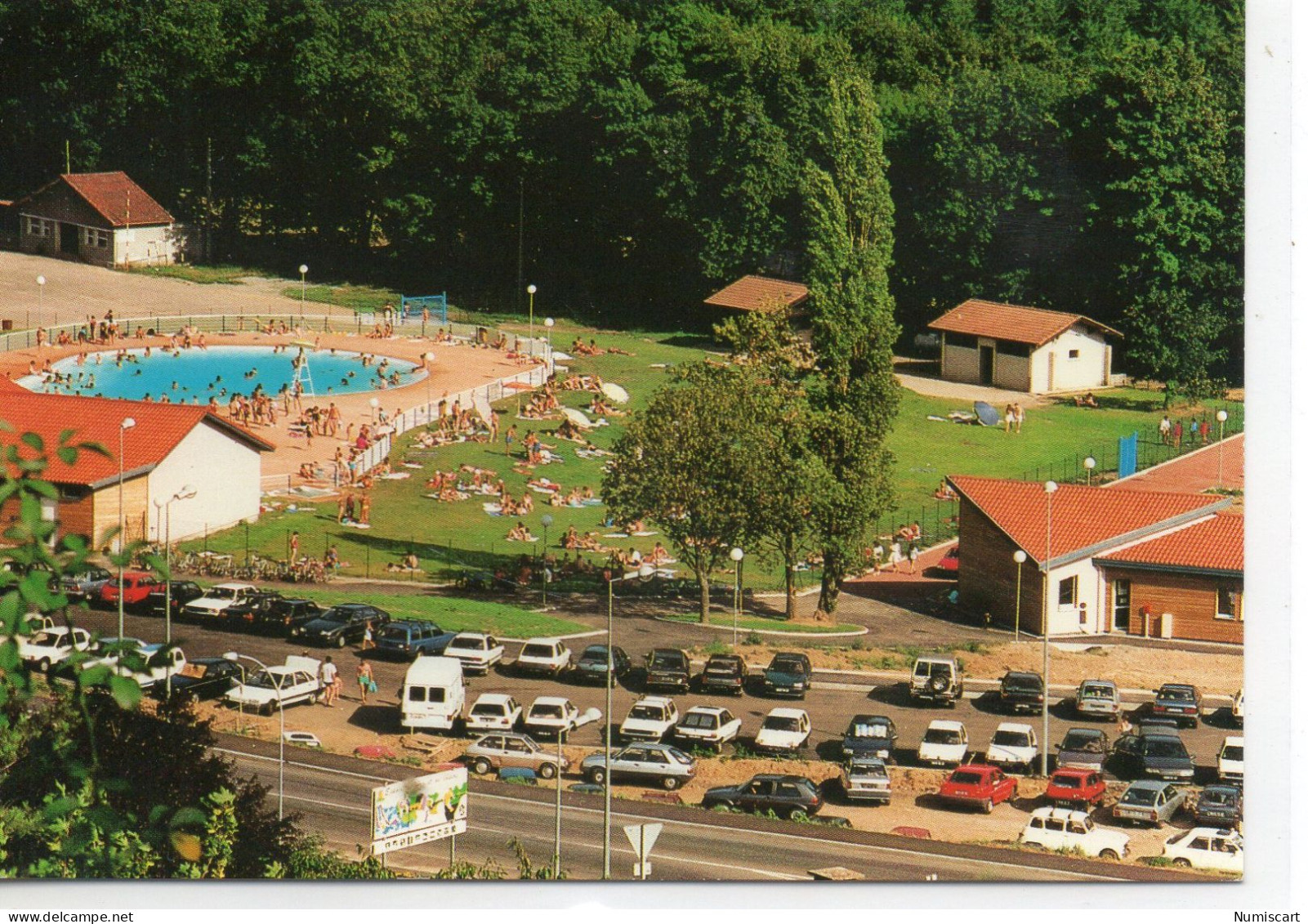 Bourg Argental Vue Aérienne La Piscine Voitures - Bourg Argental