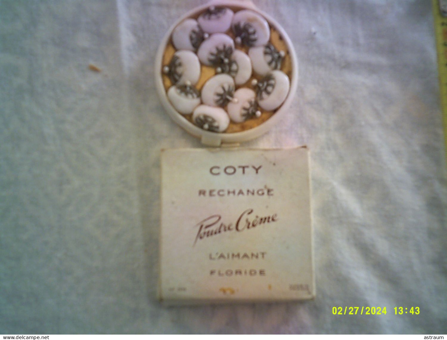 Boite Ancienne Maquillage + Recharge Neuve - Coty 1960 (poudre  Creme L'aimant)- Diametre 7cm,hauteur 1,5cm Avec Miroir - Prodotti Di Bellezza