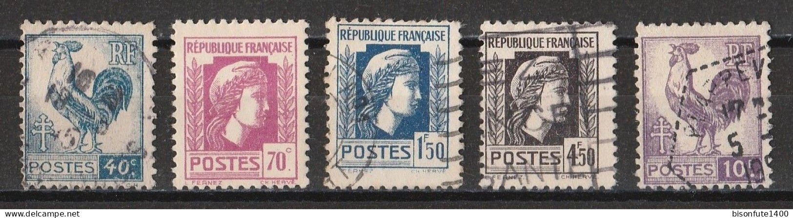 France 1944 : Timbres Yvert & Tellier N° 632 - 635 - 639 - 644 Et 646 Avec Oblitérations Rondes. - Usati