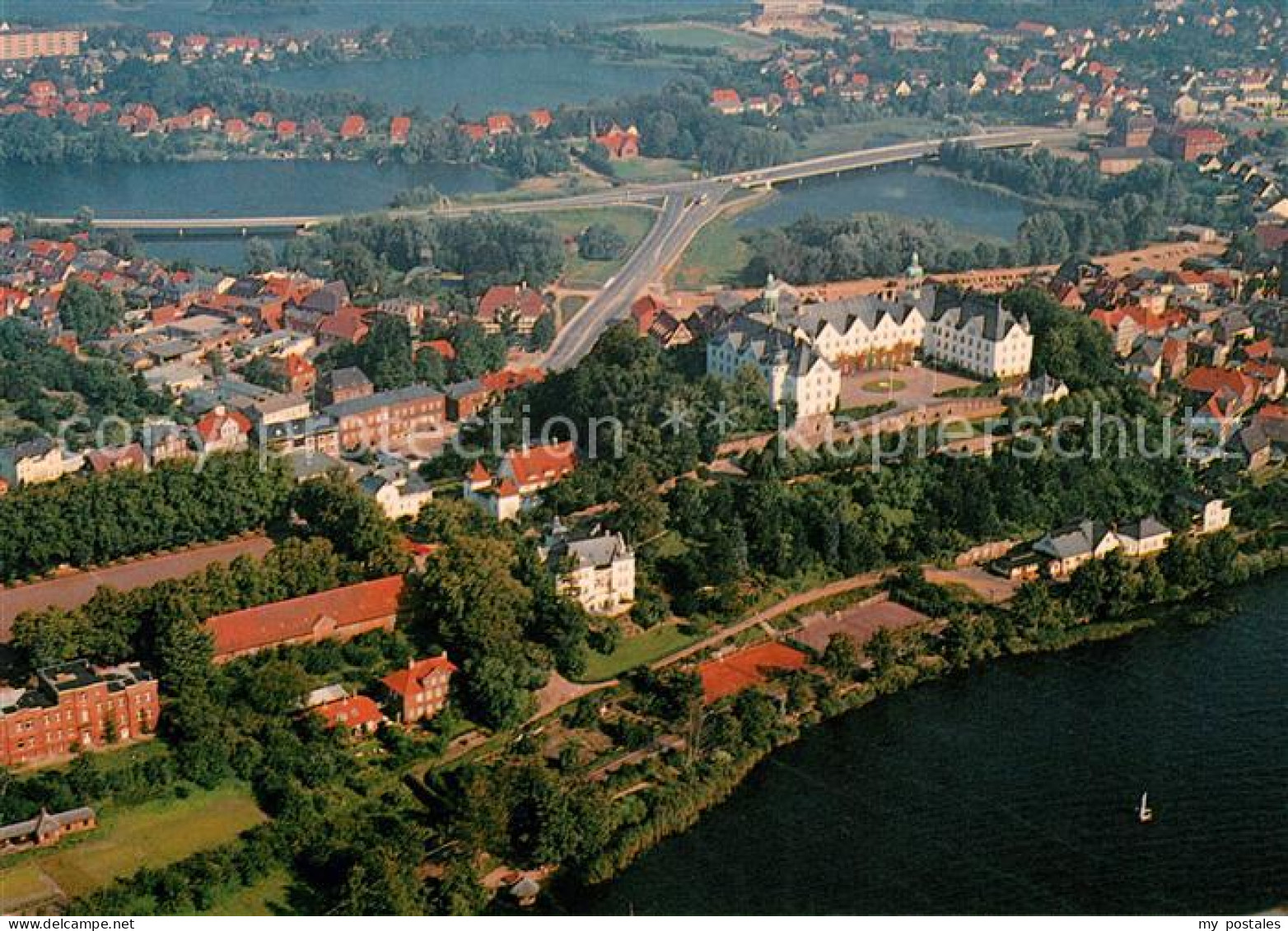 73165897 Ploen See Fliegeraufnahme Schloss Partie Am See Fegetasche - Ploen