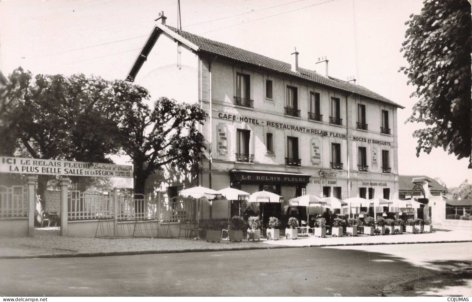 91 - MENNECY _S26987_ Restaurant De Relais Fleuri - CPSM 14x9 Cm - Mennecy