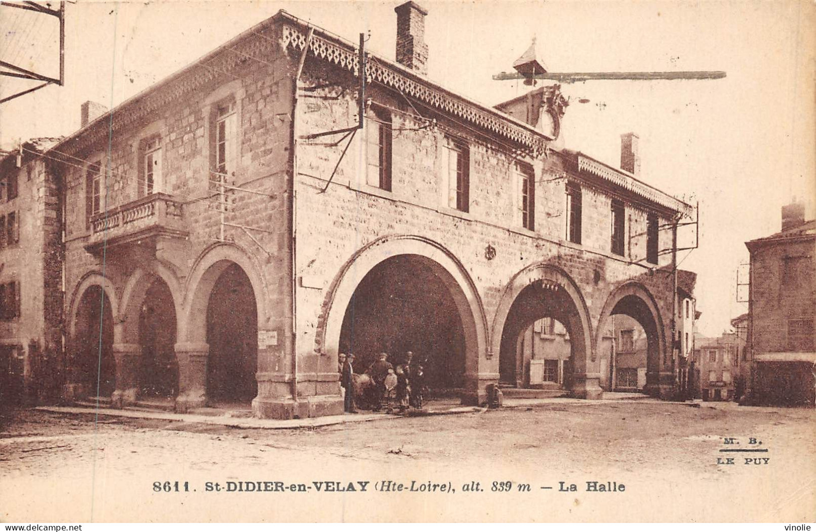 24-3118 : SAINT-DIDIER-EN-VELAY. LA HALLE - Saint Didier En Velay