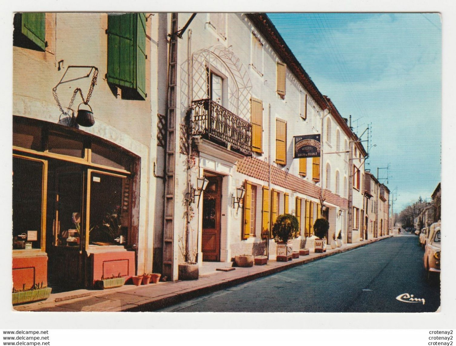 81 MONTREDON LABESSONNIE La Route De Lacaune Hostellerie Du Parc Maurel Hôtel Bar Peugeot 403 VOIR DOS En 1973 - Montredon Labessonie