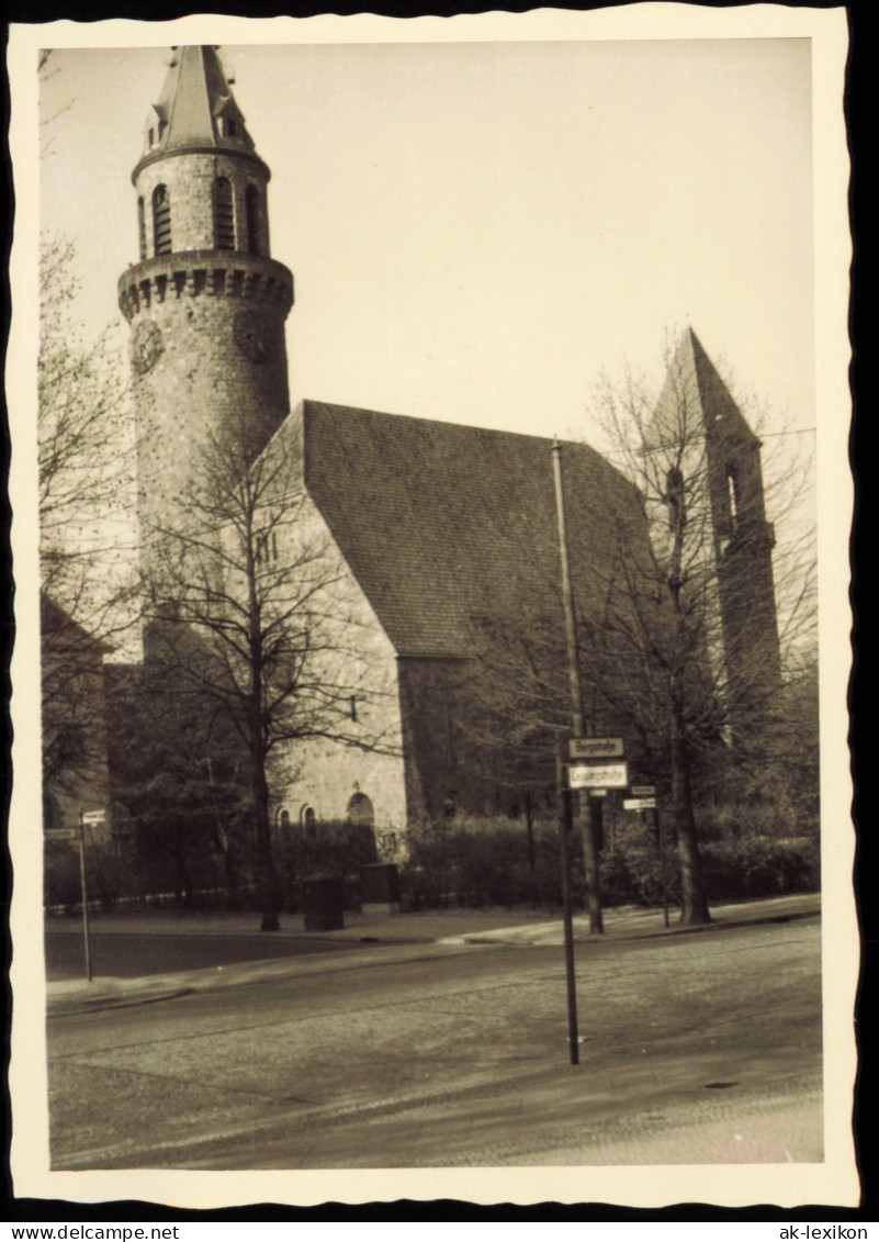 Steglitz-Berlin Lukaskirche, Bergstraße Friedrichsruher Straße 1955 Privatfoto - Steglitz