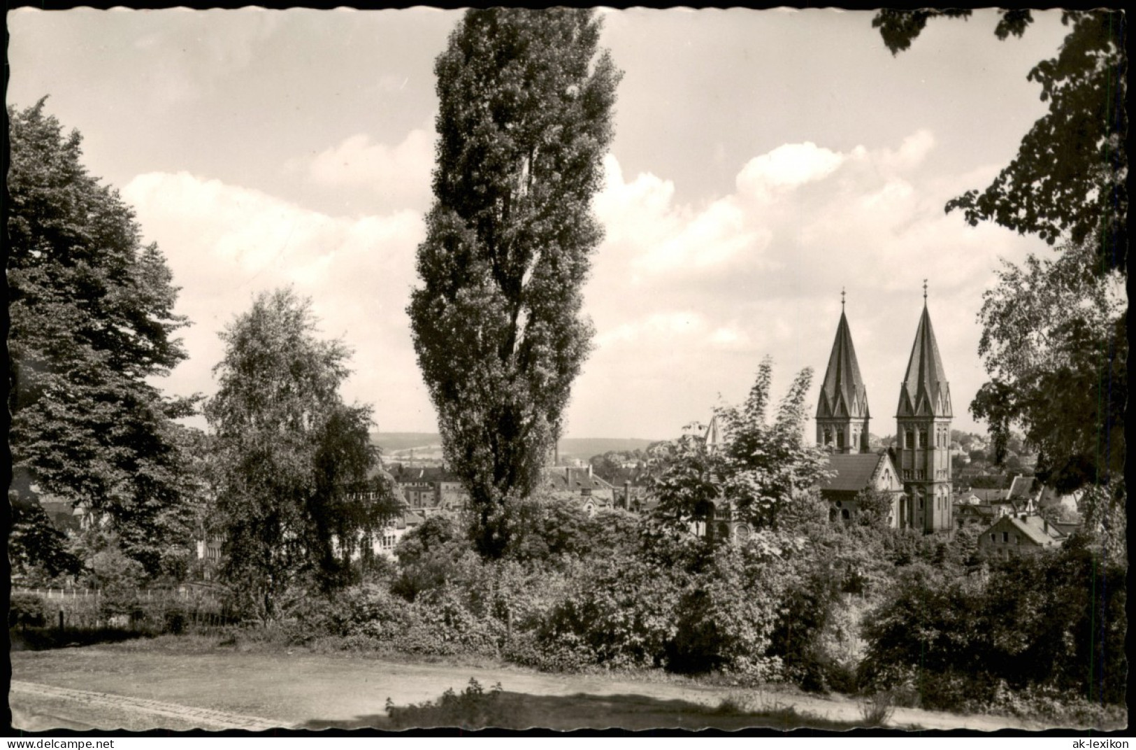 Ansichtskarte Iserlohn Katholische Kirche Durch Die Bäume 1956 - Iserlohn