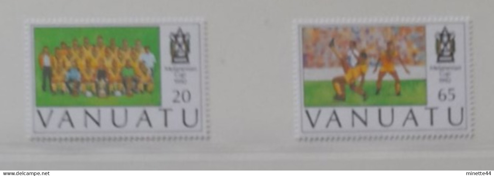 VANUATU MNH** 1992  FOOTBALL FUSSBALL SOCCER CALCIO VOETBAL FOOT FUTEBOL FUTBOL - Unused Stamps