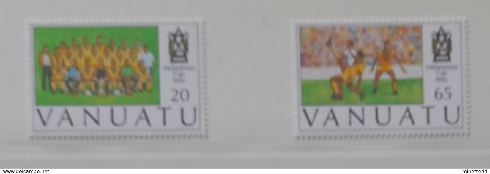 VANUATU MNH** 1992  FOOTBALL FUSSBALL SOCCER CALCIO VOETBAL FOOT FUTEBOL FUTBOL - Neufs