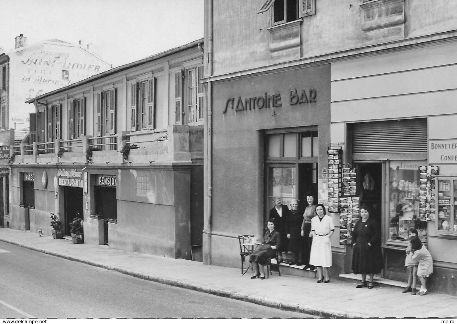 CPSM - (Dep. 06) -  CAP D' AIL -- Hôtel Du Loup Blanc (Bar St Antoine, Animation, Bonnetterie-Confection) - Cap-d'Ail