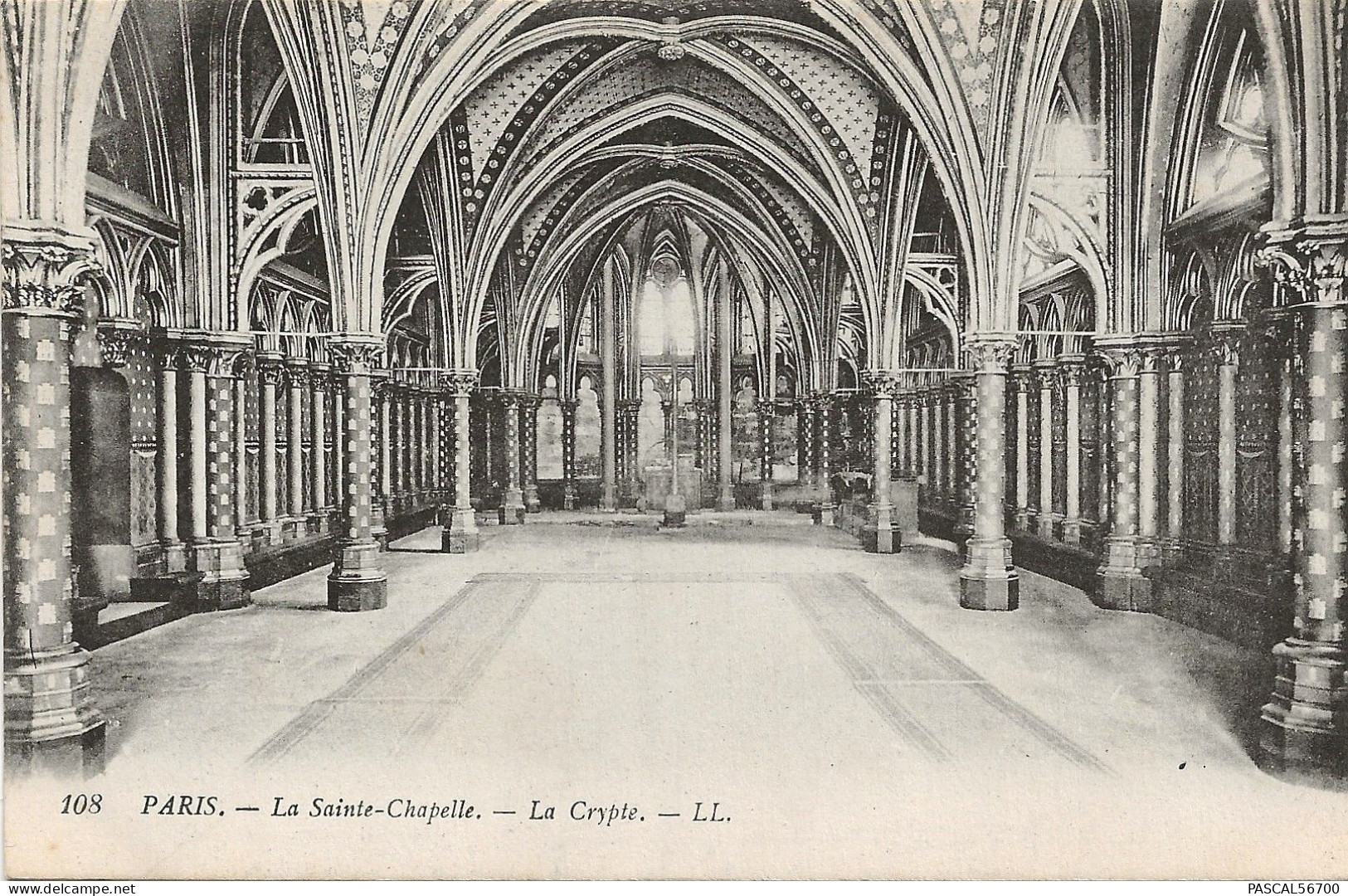 CPA PARIS - LA SAINTE CHAPELLE - LA CRYPTE ***ETAT NEUF*** - Eglises