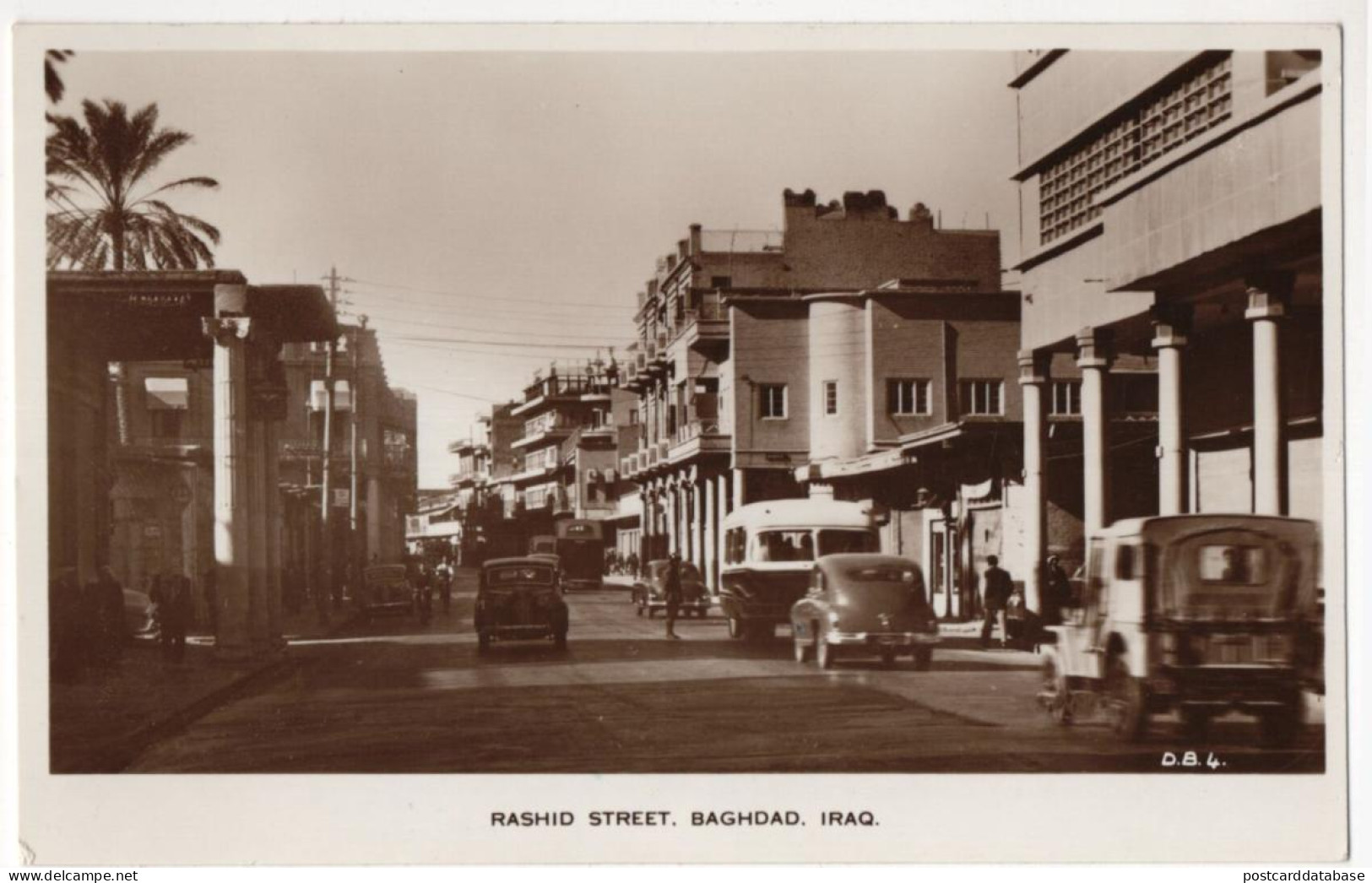 Rashid Street - Baghdad - & Old Cars - Irak