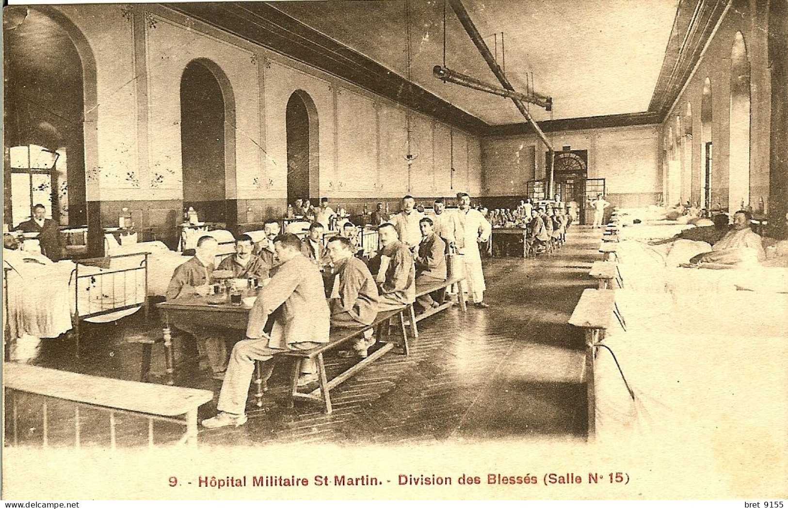 75PARIS HOPITAL MILITAIRE ST MARTIN DIVISION DES BLESSES A DROITE CEUX QUI NE PEUVENT PAS MARCHER - Salud, Hospitales