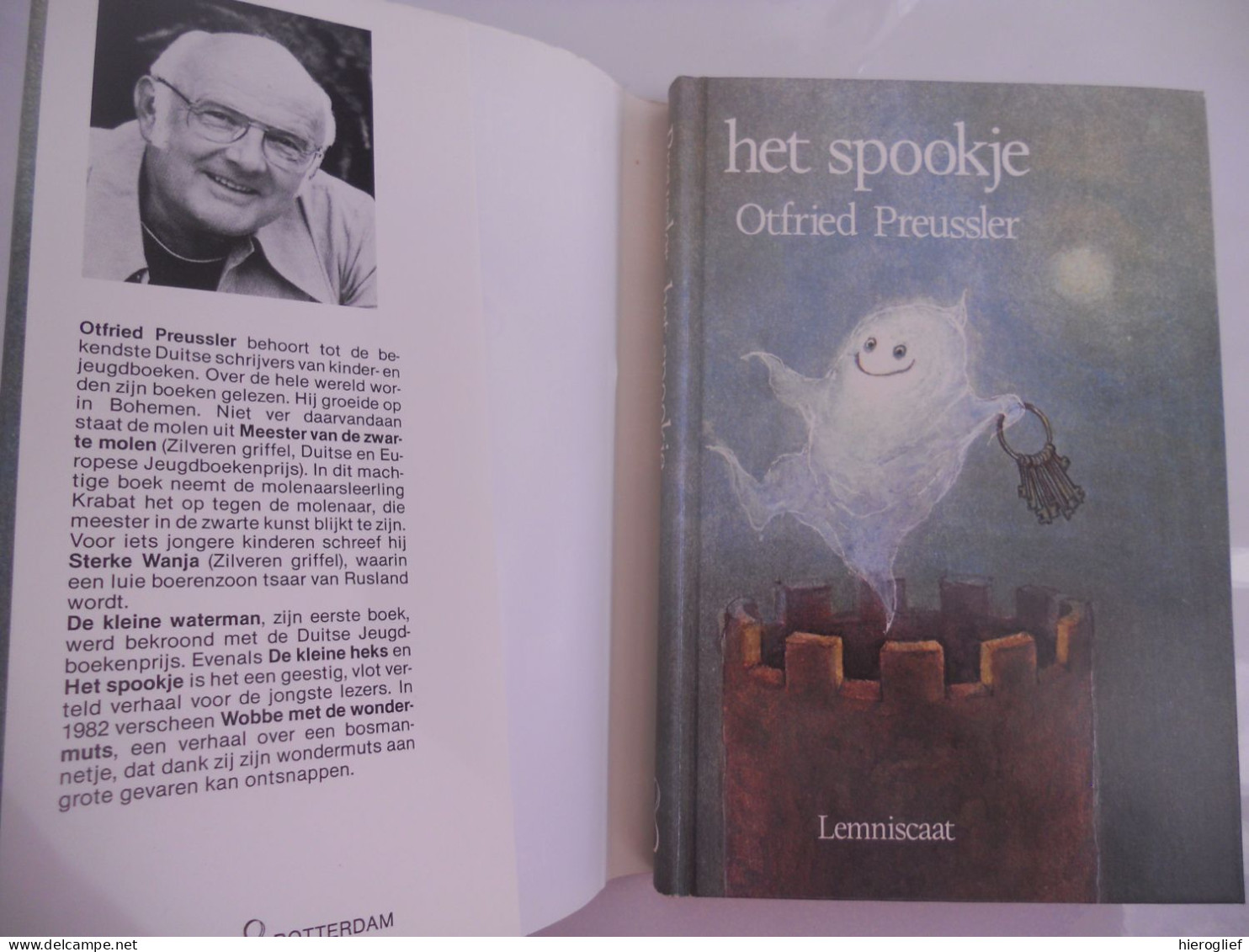 HET SPOOKJE - Door Otfried Preussler   / Jeugdboek - Jugend