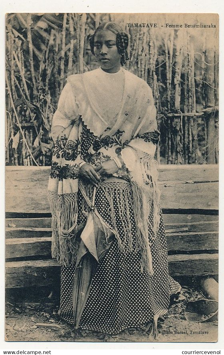 CPA - MADAGASCAR - Tamatave, Femme Betsimisaraka - Madagascar
