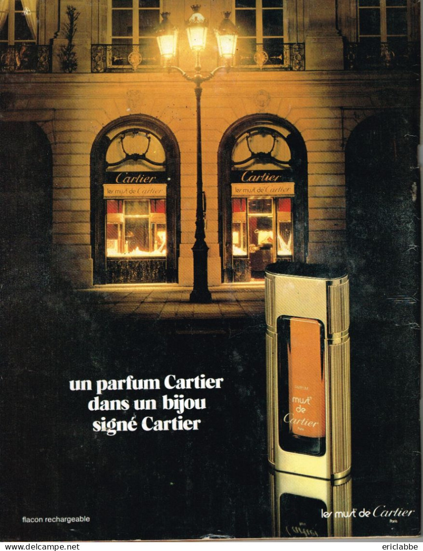 PARIS MATCH N°1802 Du 09 Décembre 1983 Nathalie Baye, Johnny Hallyday Et Laura - Informations Générales