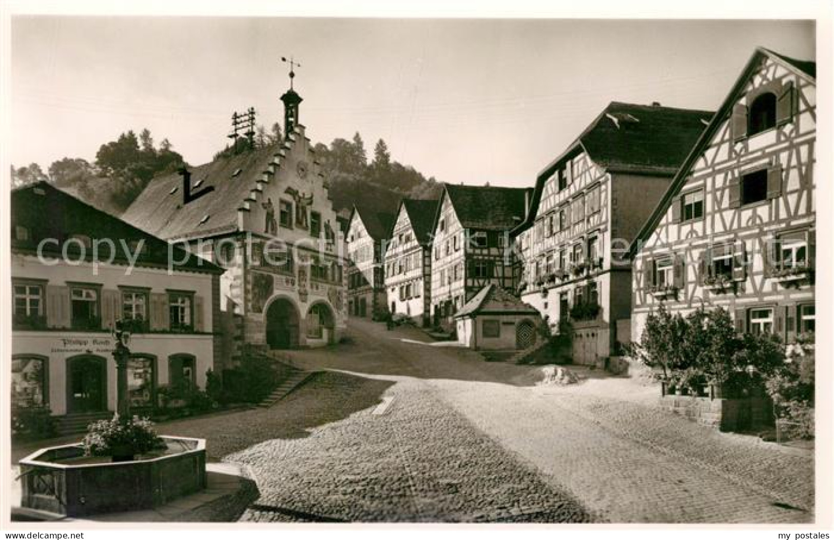 73158856 Schiltach Marktplatz Brunnen Fachwerk Schiltach - Schiltach