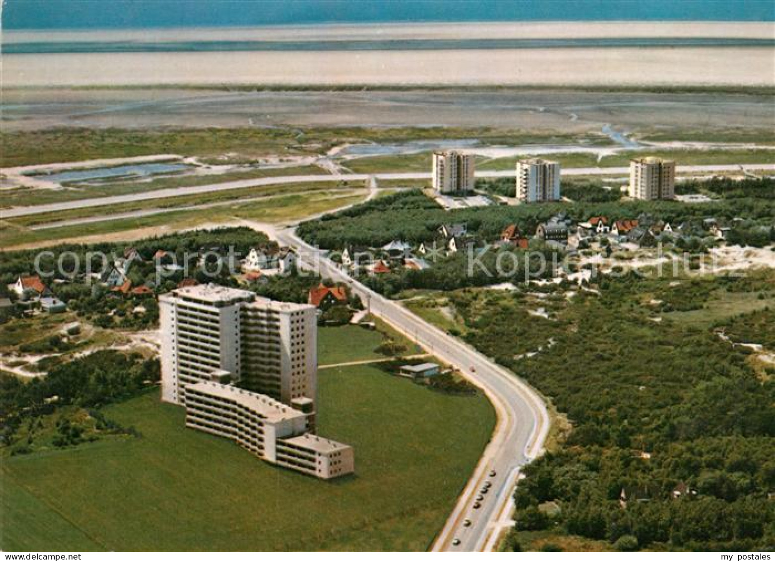 73159957 Peter-Ording St Fliegeraufnahme Hochhaeuser Schwimmbad Broesum - St. Peter-Ording