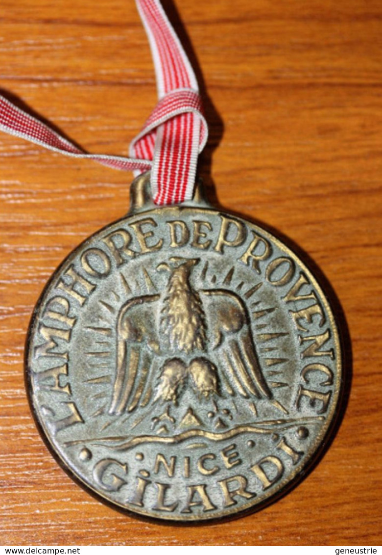 Curieuse Médaille "L'Amphore De Provence - Gilard - Nice" Marchand De Vin - Vins - Wine Medal - Professionals / Firms