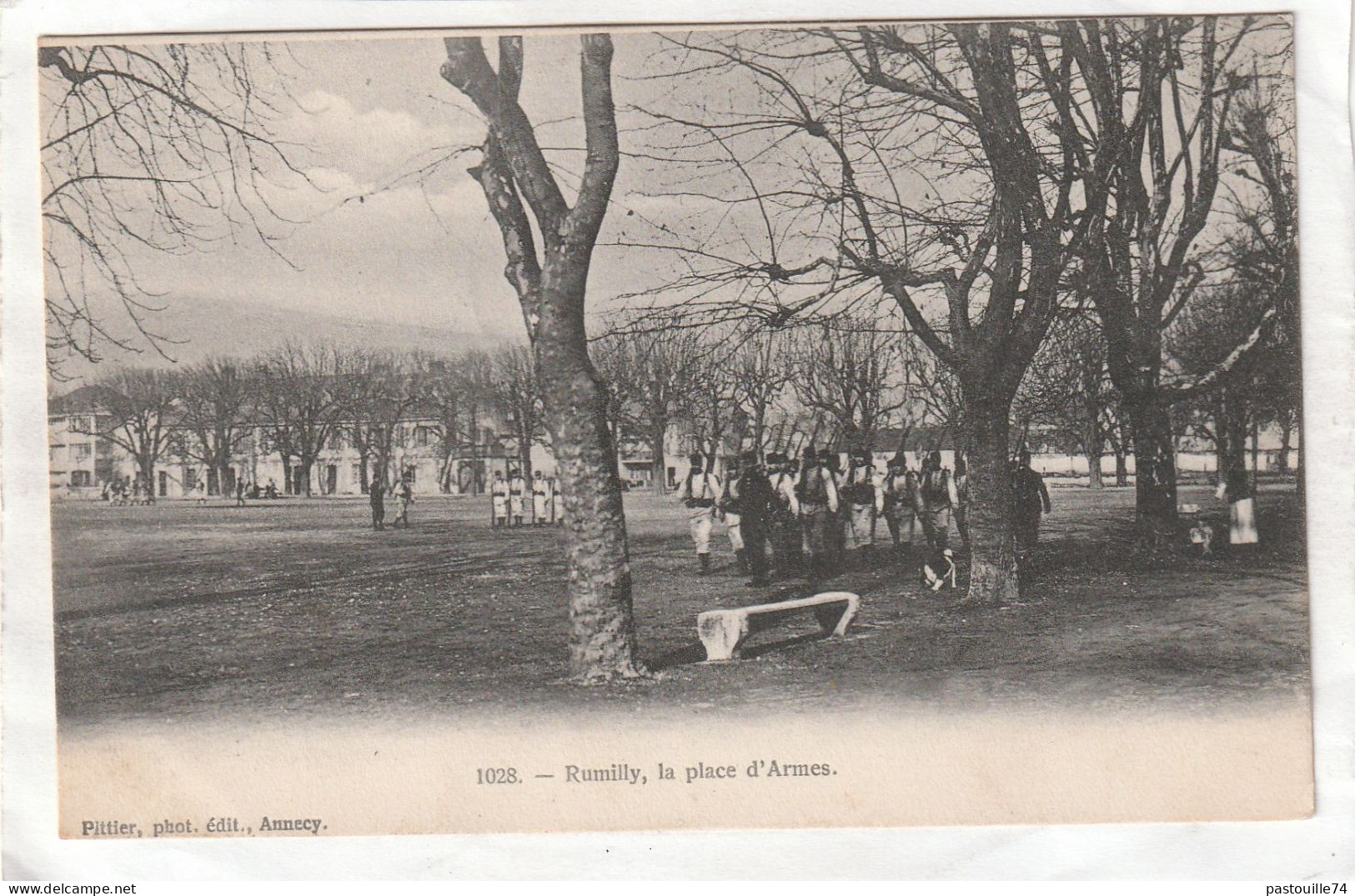 CPA :  14 X 9  -  RUMILLY , La  Place  D'Armes - Rumilly