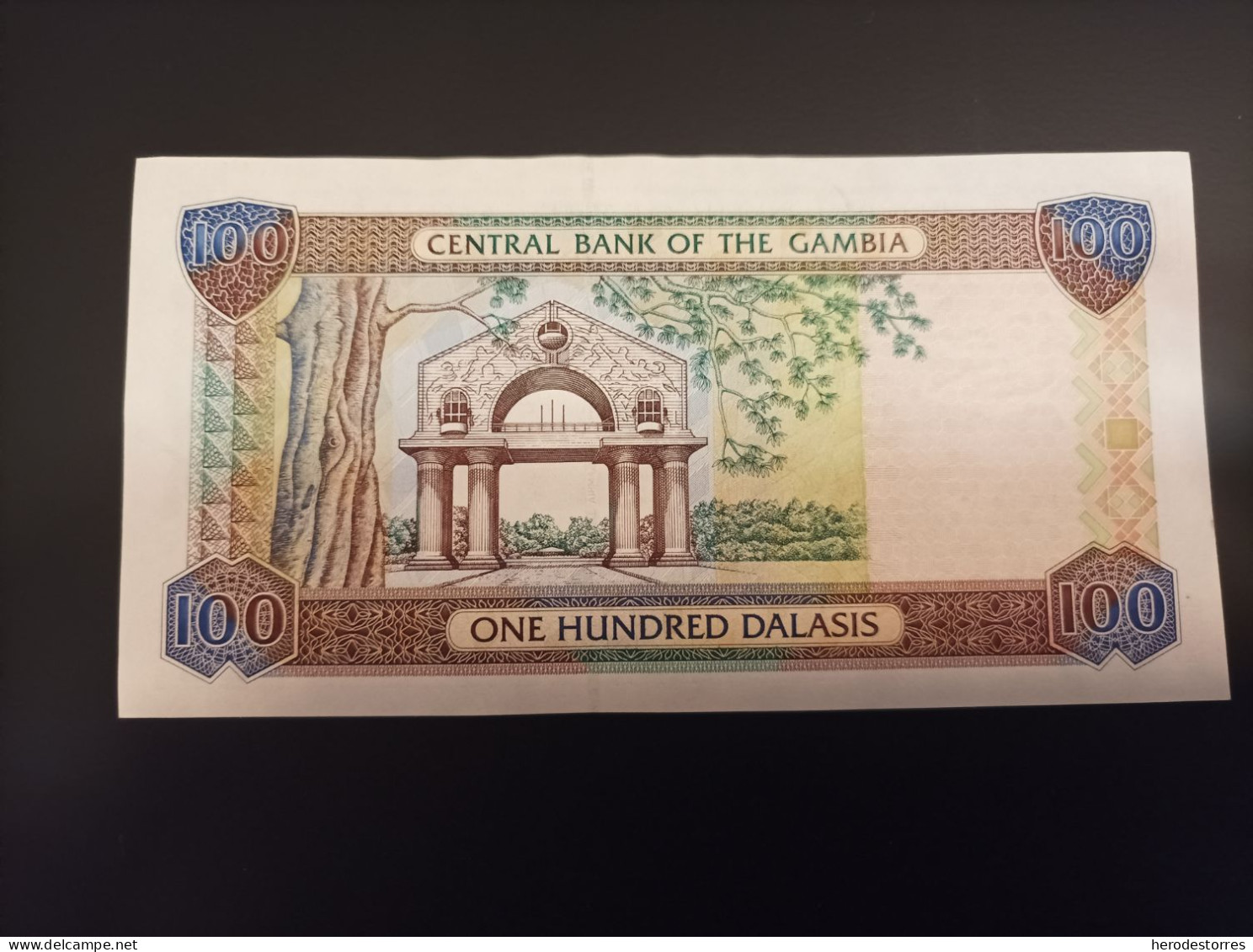 Billete Gambia 100 Dalasis Serie A, Año 2013, UNC - Gambie