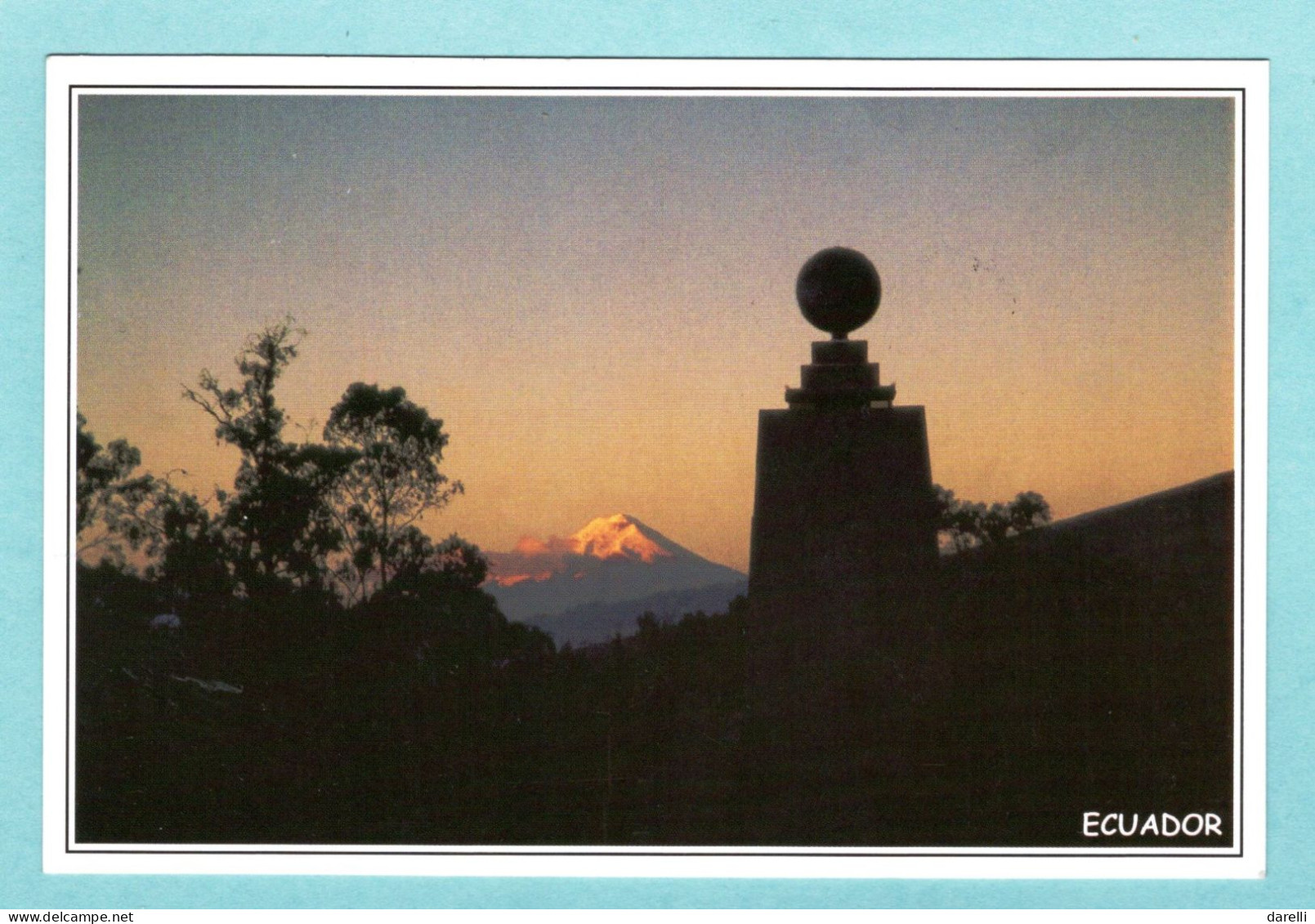 CP Ecuador - Middle Of The Word And Cotopaxi Volcano -- Mitad Del Mundo Y Vocan Cotopaxi - Milieu Du Monde Et Volcan - Ecuador