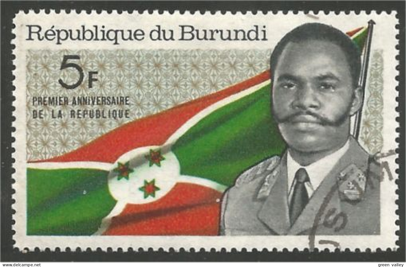 233 Burundi President Micombero Drapeau Flag (BUR-240) - Sellos