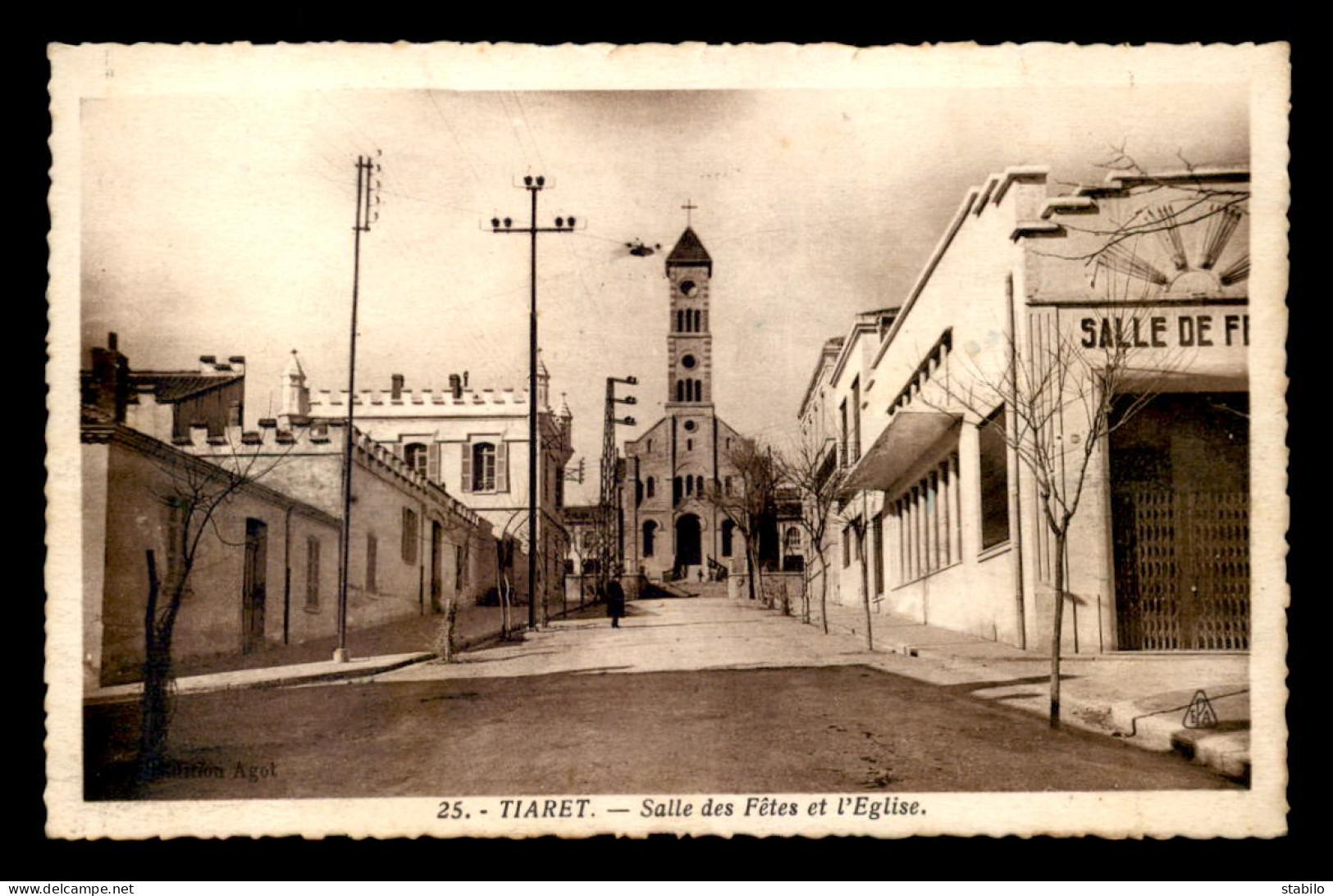 ALGERIE - TIARET - SALLE DES FETES ET EGLISE - Tiaret