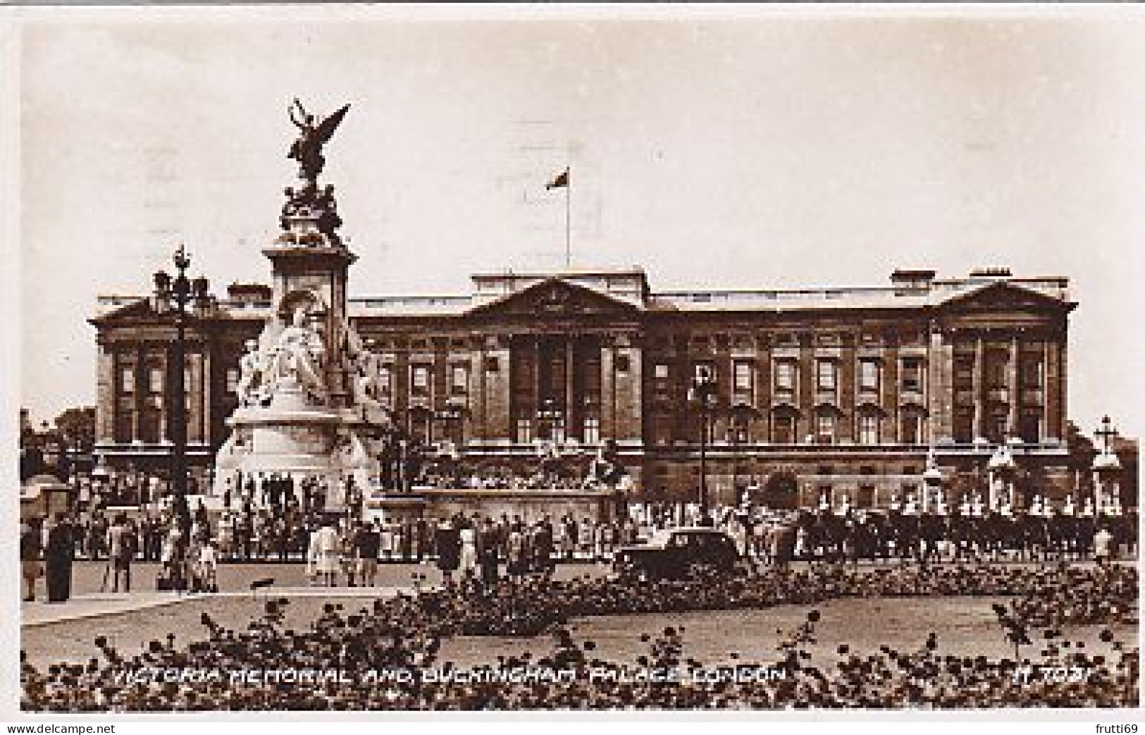 AK 206318 ENGLAND - London - Victoria Memorial - Buckingham Palace - Buckingham Palace