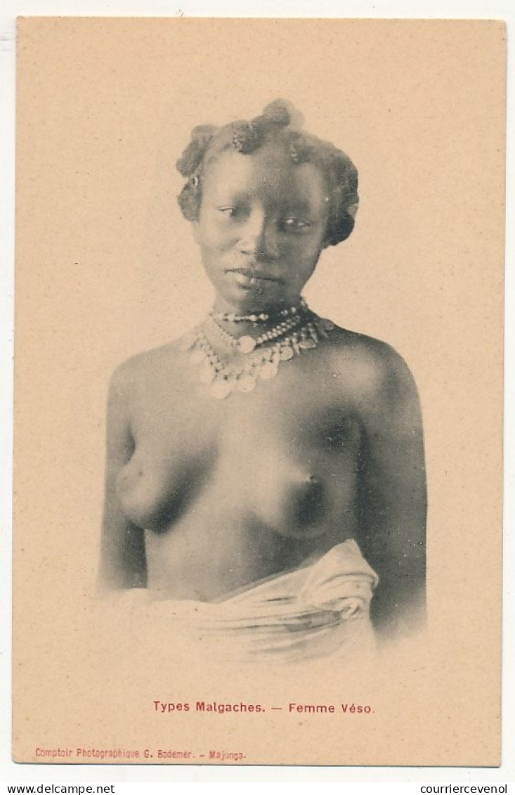 CPA - MADAGASCAR - Types Malgaches - Femme Véso - Madagascar